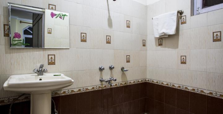 Hotel Deodar Villa ダラムシャーラー エクステリア 写真